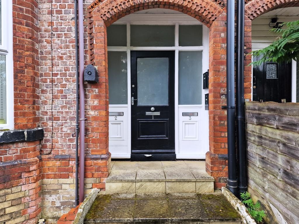 Catterick Road, Didsbury 1 bed flat £750 pcm (£173 pw)