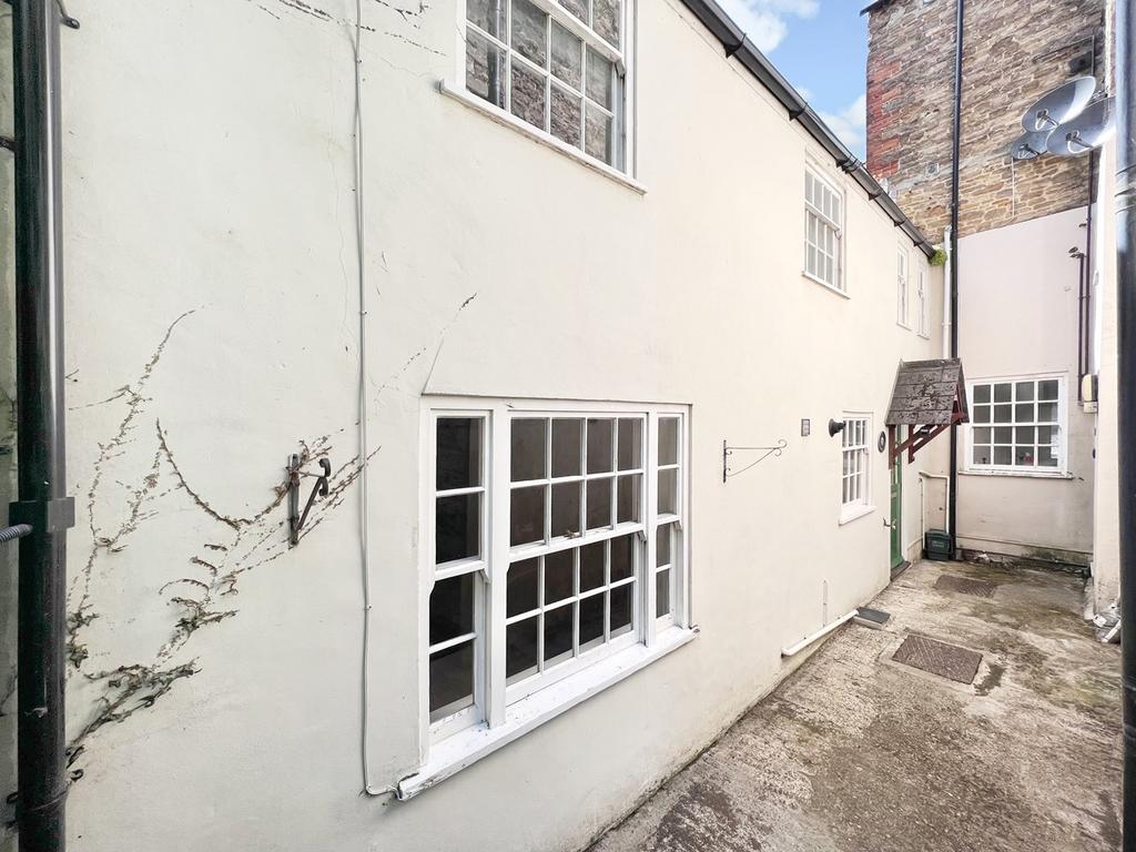 Marlborough Street, Faringdon, SN7 2 bed cottage for sale £285,000