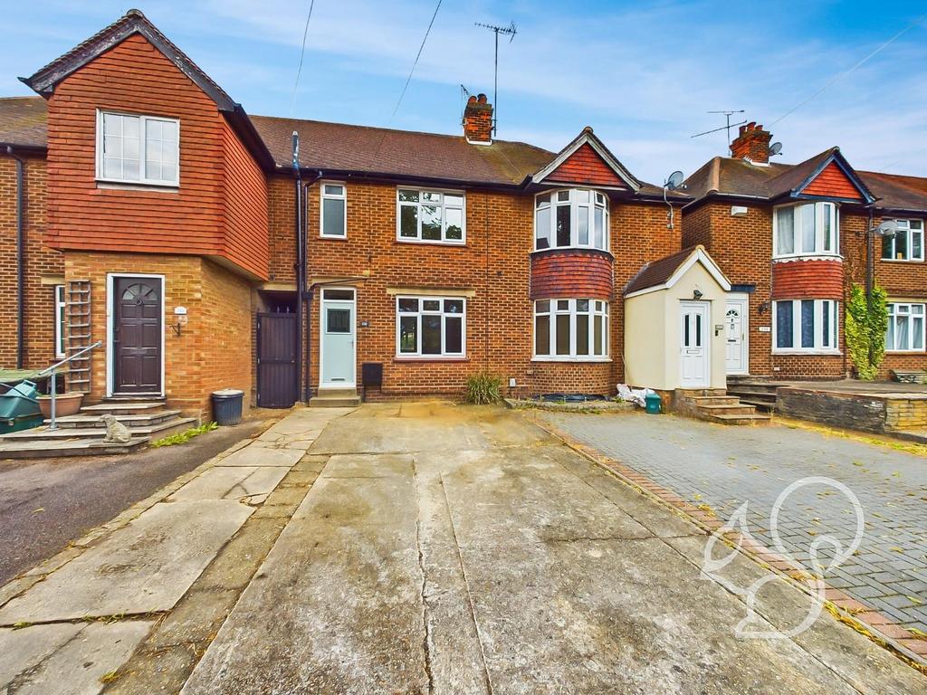 Cowdray Avenue, Colchester 3 bed terraced house £1,250 pcm (£288 pw)