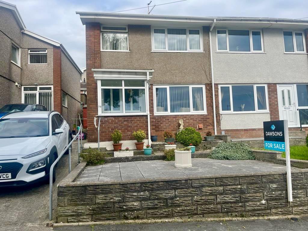 Broadmead, Killay, Swansea 3 bed semidetached house for sale £200,000