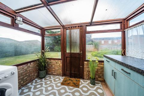 16 Southfields, Shefford, SG17 5AS