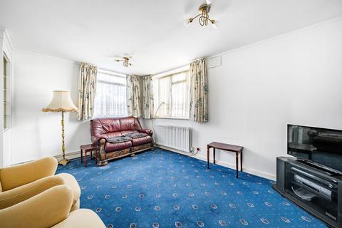 16 Southfields, Shefford, SG17 5AS