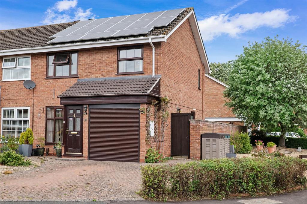 Chesford Grove, StratfordUponAvon 3 bed semidetached house for sale