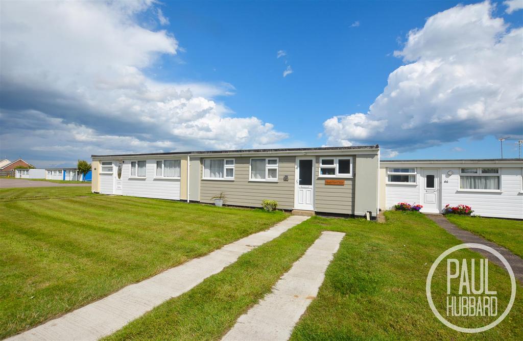 Seaview, Kessingland, NR33 3 bed chalet £140,000