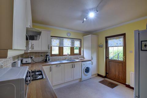 2 bedroom bungalow for sale - Halstead Close, Barrowford, Nelson