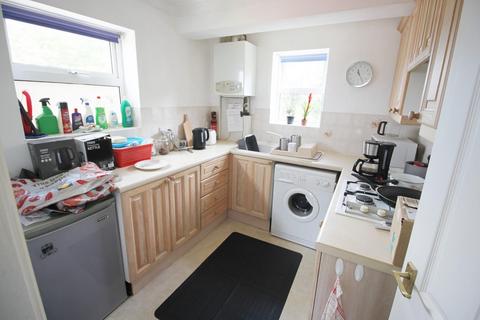 2 bedroom apartment for sale, York Road, Netley Abbey, Southampton