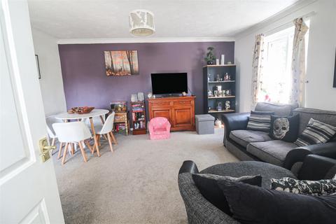 1 Chamberlain Close, Church Langley, Harlow, CM17 9QP