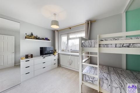 30 Albury Close, Chatham, ME5 8UW