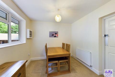 30 Albury Close, Chatham, ME5 8UW