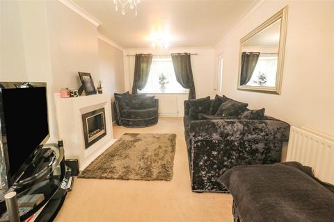 69 Radburn Close, Harlow, CM18 7EF
