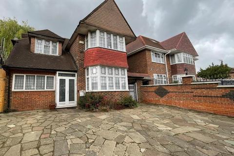 4 bedroom detached house for sale, Salmon Street, London, NW9