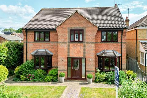 4 bedroom detached house for sale, Cavell Road, Billericay, CM11