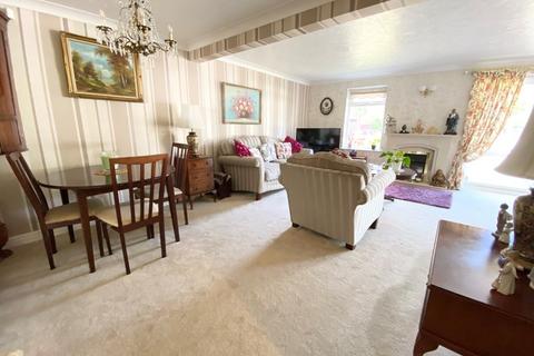 3 bedroom apartment for sale, Byron Close, Formby, Liverpool, L37