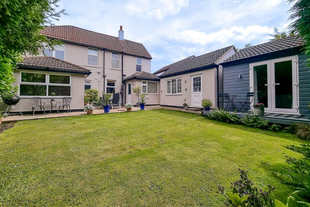 Hollins Lane, Hampsthwaite, HG3 4 bed detached house for sale £765,000