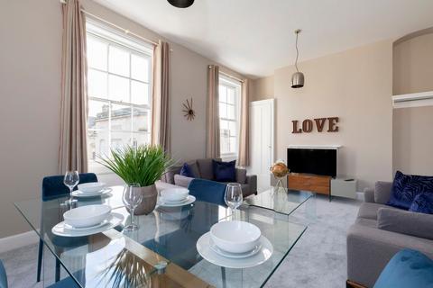 2 bedroom apartment for sale, High Street, Cheltenham, GL50 3HD