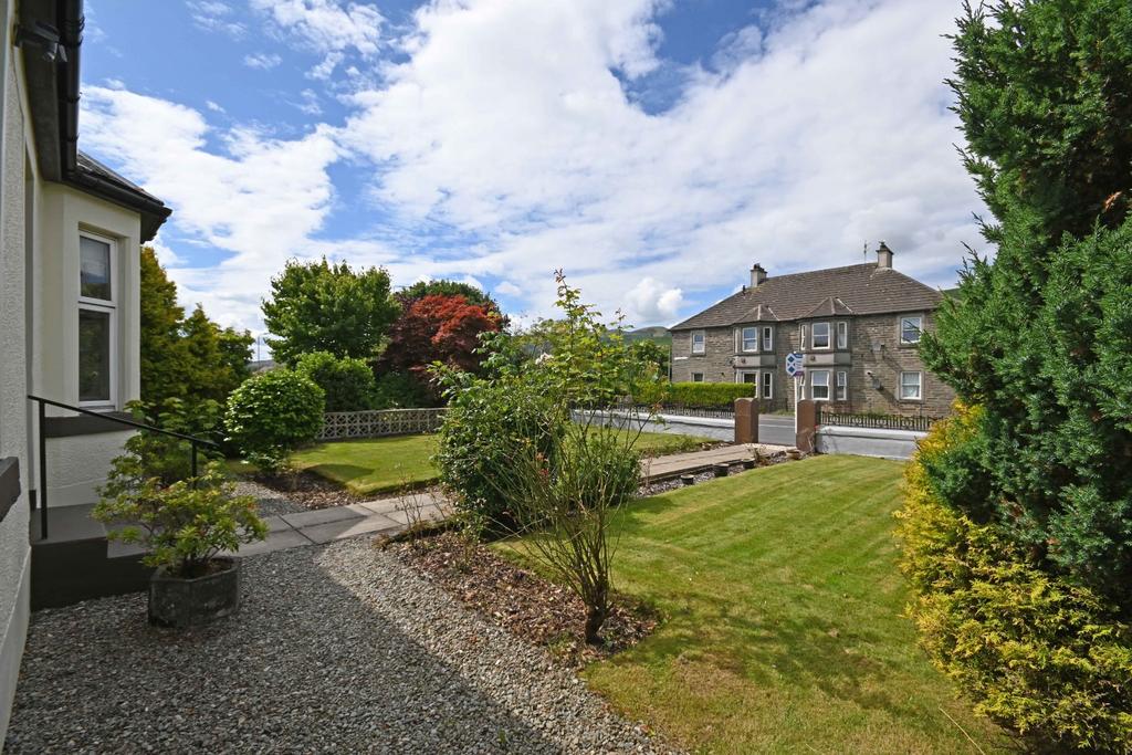 Lewiston, 352 Argyll Street, Dunoon 2 bed detached bungalow £180,000