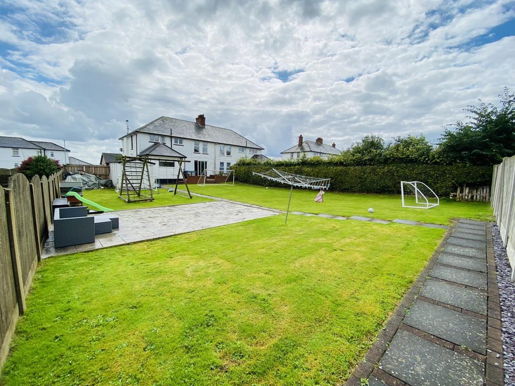 11 The Ridge, Eastriggs, Annan, DG12 6 NR - Braidwo