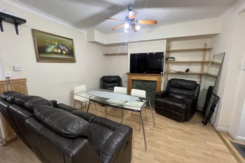 undefined, Morden Road, Mitcham, CR4