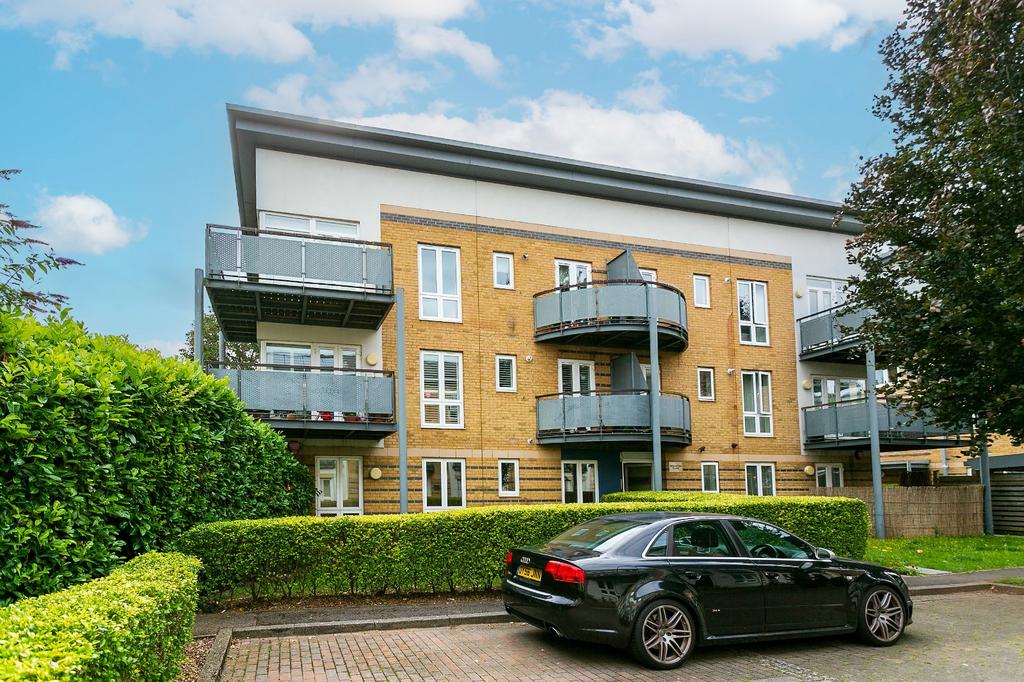 Flat 2 Manhattan Place, Metropolitan Mews, Watford, Herts, WD18 2 bed