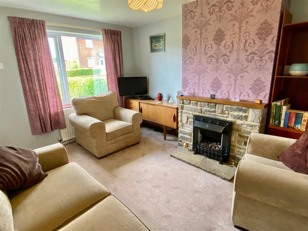 Clifford, Moor Avenue,Wetherby, LS23 3 bed semidetached house for sale