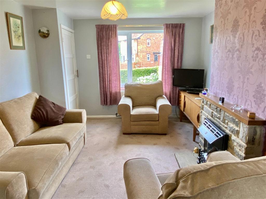 Clifford, Moor Avenue,Wetherby, LS23 3 bed semidetached house for sale