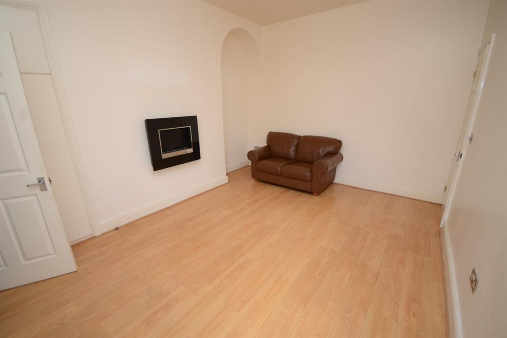 Talbot Road, South Shields 3 bed flat for sale £78,000