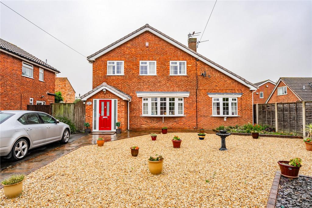 Maple Close, Keelby, Grimsby, Lincolnshire, DN41 4 bed detached house