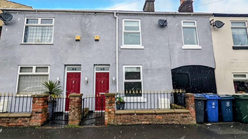 Liverpool Road, Skelmersdale WN8 2 bed cottage £170,000