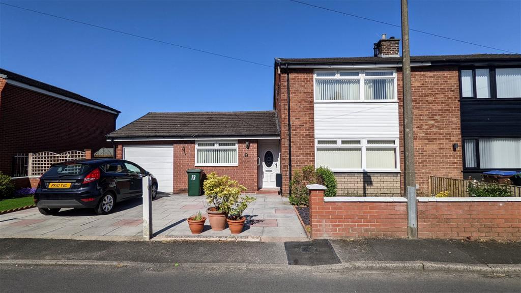 Bromilow Road, Skelmersdale WN8 3 bed semidetached house for sale £240,000