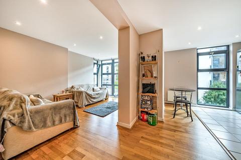 Flat 19, Knight House, 22 Scott Avenue, London, SW15 3PB
