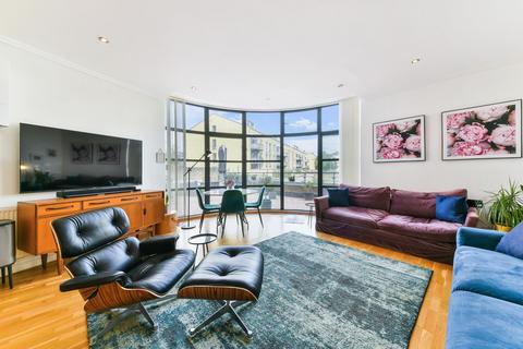 1 bedroom apartment for sale, Point Wharf Lane, Brentford, TW8