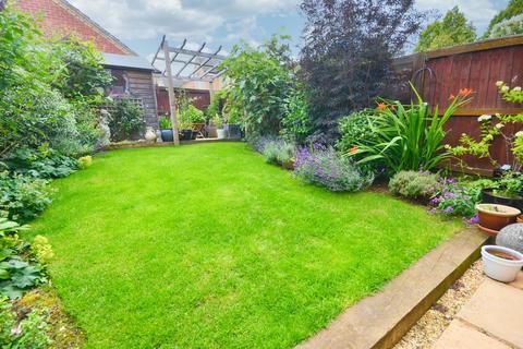 8 Bennett Road, Oakley, Corby, NN18 8QN