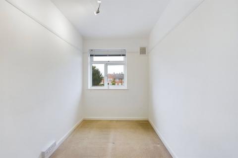 77 Royal Crescent, Ruislip, HA4 0PL