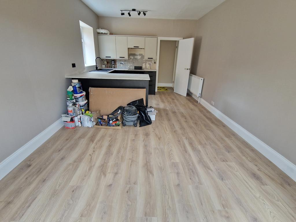 Lounge / Kitchen