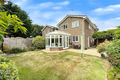 4 bedroom detached house for sale, Spinnaker Close, Littlehampton, West Sussex