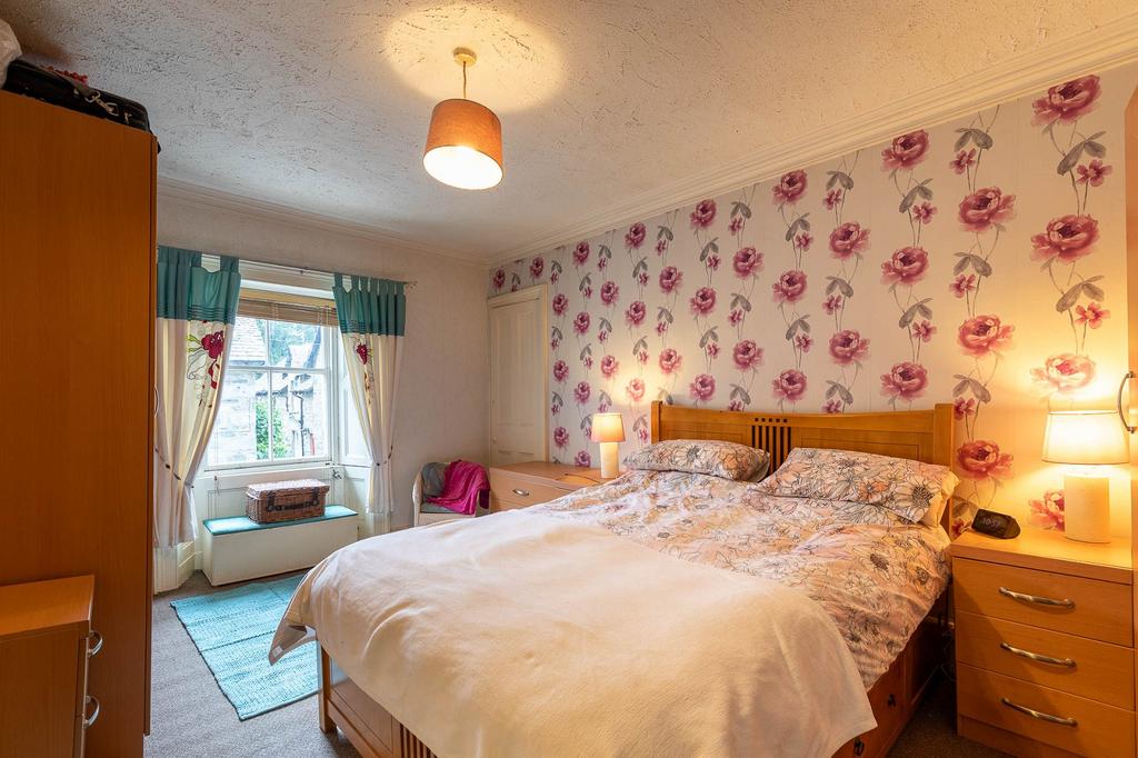 43 Kenmore Street, Aberfeldy, PH15 2BL 3 bed terraced house for sale