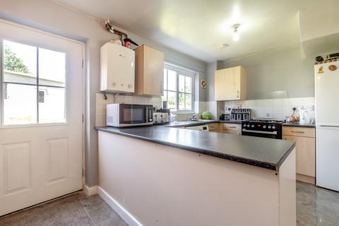 7 Cedar Drive, Chesham, HP5 2GW