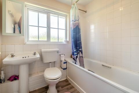 7 Cedar Drive, Chesham, HP5 2GW