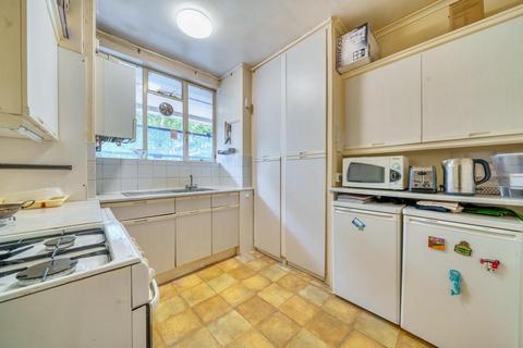 Flat 19, Winchester House Hallfield Estate, London, W2 6EA