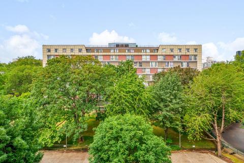 Flat 19, Winchester House Hallfield Estate, London, W2 6EA