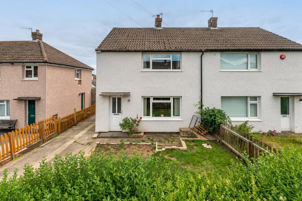 Bickerton Way, Otley, West Yorkshire... 2 bed semidetached house for
