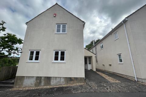 3 bedroom detached house to rent, Chapel Pill Lane, Pill BS20