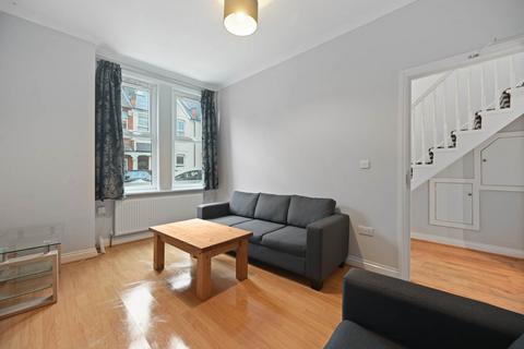 4 bedroom terraced house to rent, Galloway Road, Shepherds Bush, London, W12 0PH