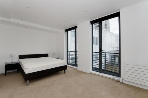 3 bedroom flat to rent, Old Street, Islington, London