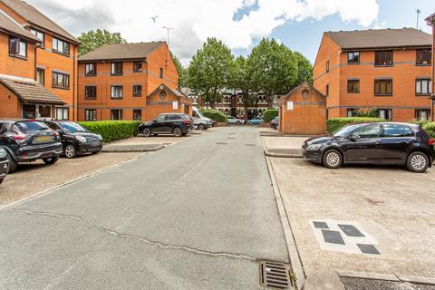 35 Brymay Close, London, E3 2SY