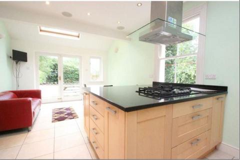 6 bedroom semi-detached house to rent, Southfield Road,  Cowley,  OX4