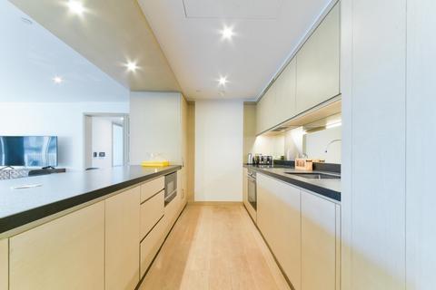 2 bedroom flat to rent, Legacy Building, Embassy Gardens, London, SW11