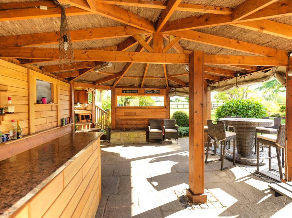 Outdoor Entertaining