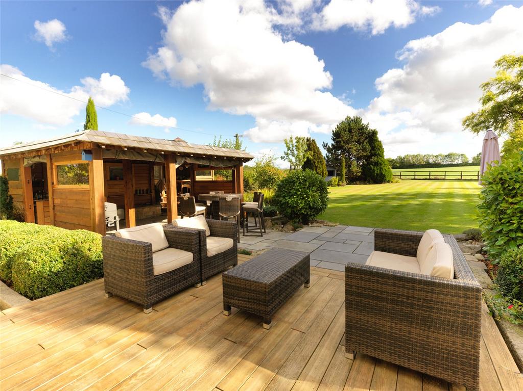 Outdoor Entertaining
