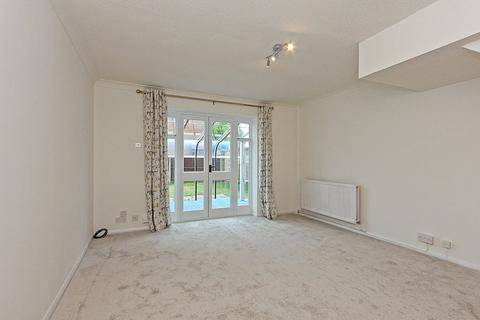 2 bedroom end of terrace house to rent, Merleburgh Drive, Kemsley, Sittingbourne, Kent, ME10